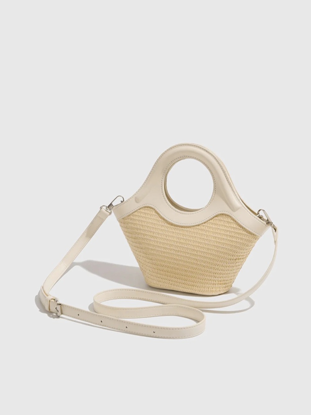 NWT Commense Ivory Strand Circle Bag